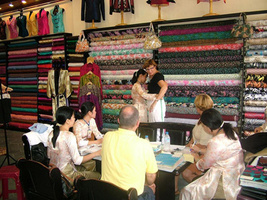 May đồ thời trang lấy ngay