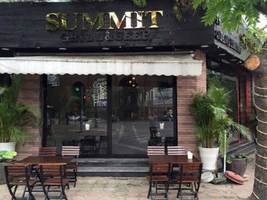 Summit Coffee & Lounge