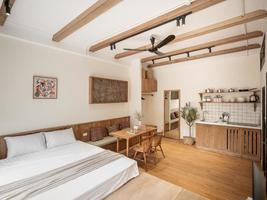 Wooden House with Jacuzzi POOL in Central Place